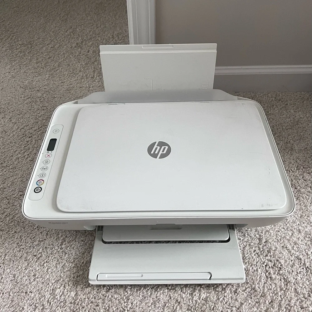 HP White All-in-One Printer with Gray Accents